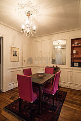 Apartment Paris 4° - Dining room
