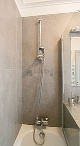Appartement Paris 1° - Salle de bain