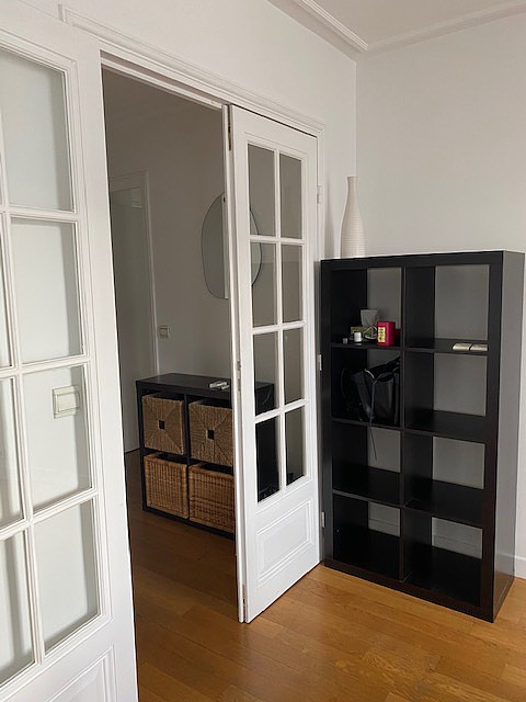Great, very quiet and very bright sitting room of an apartment in Paris