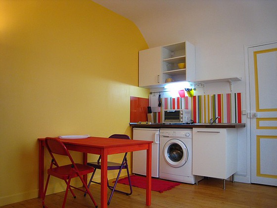 Very bright living room furnished with cupboard, 1 chair(s)