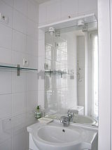 Apartment Paris 18° - Bathroom