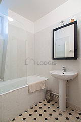 Appartement Paris 1° - Salle de bain