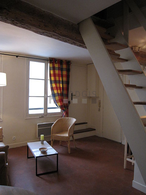 Living room with windows