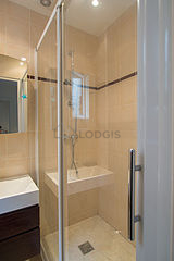 Apartment Paris 11° - Bathroom