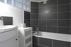 Apartment Paris 5° - Bathroom