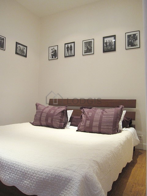 Bedroom for 2 persons equipped with 1 bed(s) of 160cm