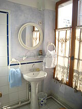 Apartment Paris 18° - Bathroom