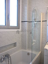 Apartment Paris 17° - Bathroom