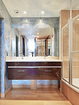 Appartement Paris 1° - Salle de bain