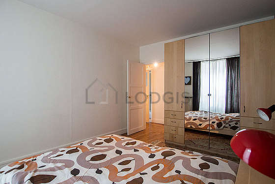 Bedroom for 2 persons equipped with 1 bed(s) of 160cm