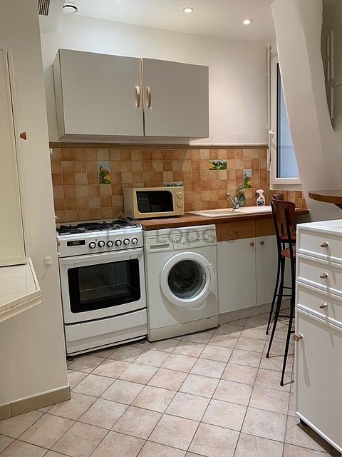 Beautiful kitchen with tile floor