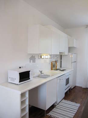 Kitchen where you can have dinner for 6 person(s) equipped with washing machine, dryer, refrigerator, extractor hood
