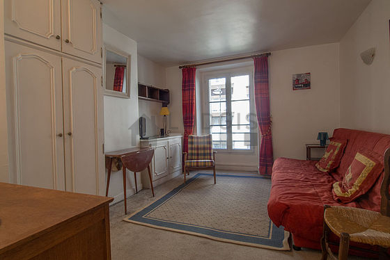Very quiet living room furnished with 1 sofabed(s) of 140cm, tv, 1 armchair(s), 2 chair(s)