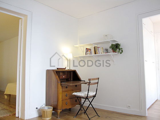 Chambre très calme pour 1 personnes équipée de 1 lit(s) de 90cm