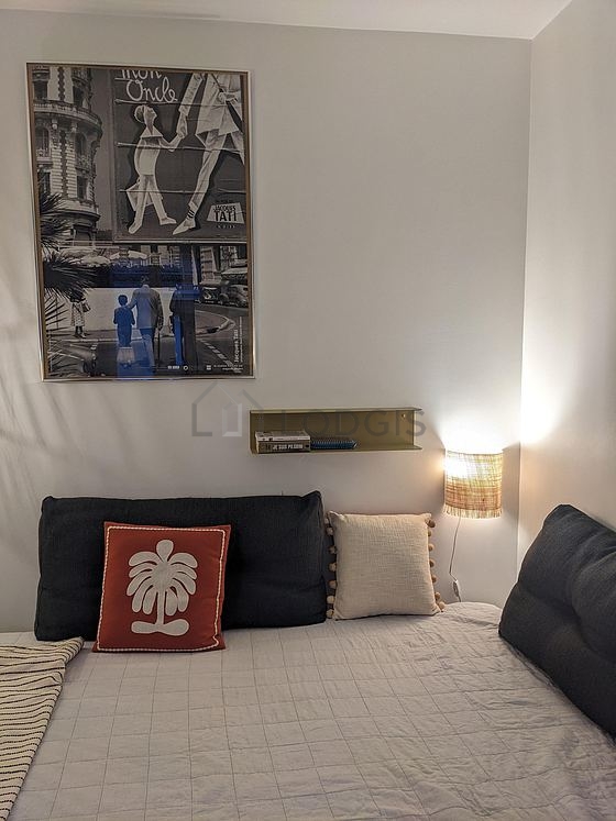 Séjour très calme et très lumineux d'un appartement à Paris