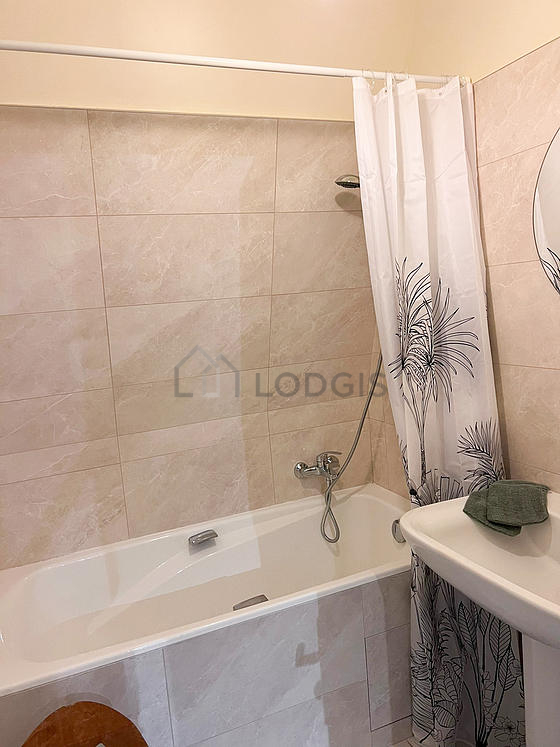 Beautiful bathroom with tile floor