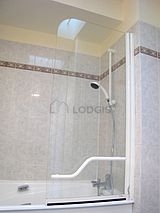 Apartment Paris 8° - Bathroom