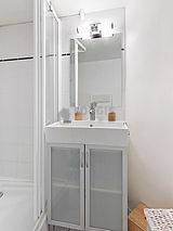 Apartment Paris 1° - Bathroom