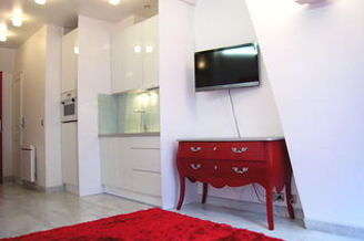 Champs-Elysées Париж Paris 8° студия