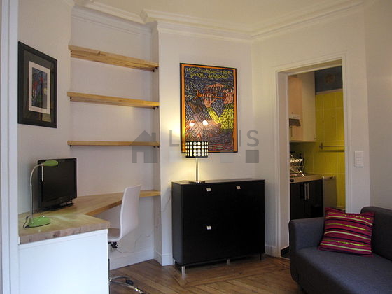 Very quiet living room furnished with 1 sofabed(s) of 140cm, 1 loft bed(s) of 140cm, tv, hi-fi stereo