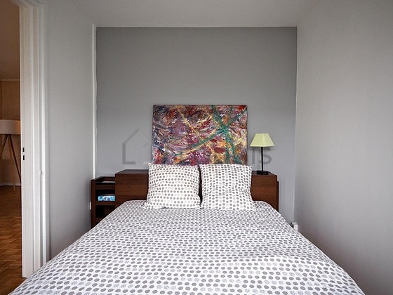 Bedroom with windows facing the garden