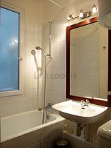 Apartment Paris 11° - Bathroom
