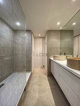 Apartment Paris 4° - Bathroom