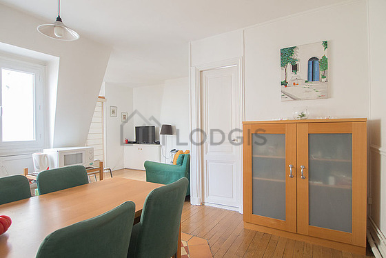 Beau séjour calme et lumineux d'un appartement à Paris