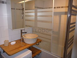 Apartment Paris 17° - Bathroom