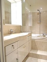 Appartement Paris 9° - Salle de bain