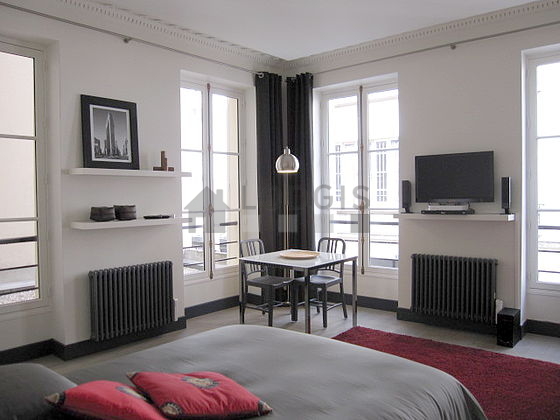 Séjour calme équipé de 1 lit(s) de 140cm, home cinéma, télé, chaine hifi