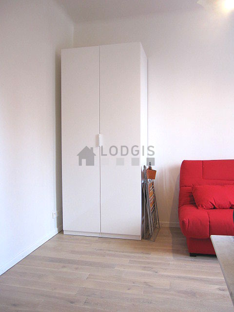 Living room furnished with 1 sofabed(s) of 130cm, tv, hi-fi stereo, wardrobe