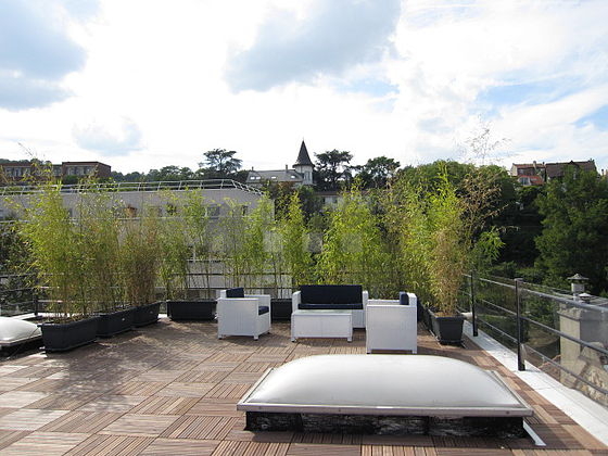 Apartment Suresnes - 