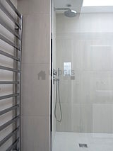 Apartment Suresnes - Bathroom