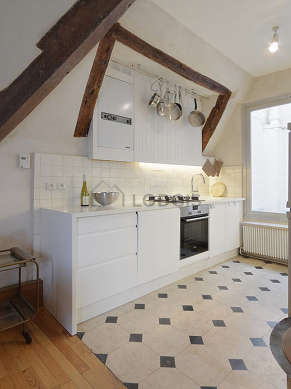 Beautiful kitchen of 10m² with tilefloor