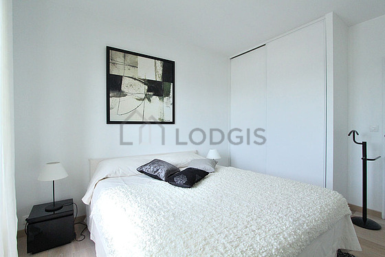 Bedroom with double-glazed windows facing the courtyard