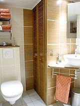 双层公寓 巴黎2区 - 浴室