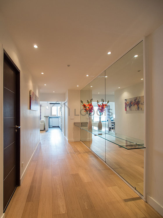 Beautiful entrance with wooden floor