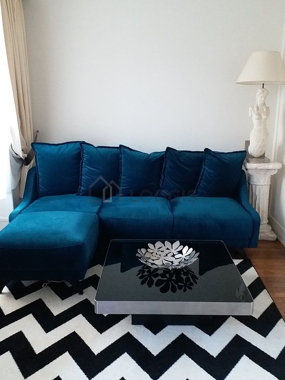 Séjour équipé de 1 canapé(s) lit(s) de 140cm, télé, chaine hifi