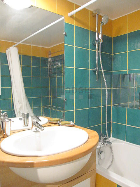 Beautiful bathroom with tile floor