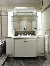 Apartment Paris 4° - Bathroom