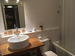 Apartment Maisons-Alfort - Bathroom