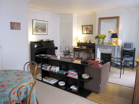 Quiet living room furnished with 1 sofabed(s) of 90cm, tv, hi-fi stereo, 2 armchair(s)