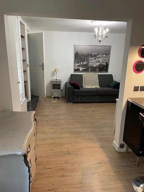 Living room furnished with 1 sofabed(s) of 160cm, tv, 2 armchair(s)
