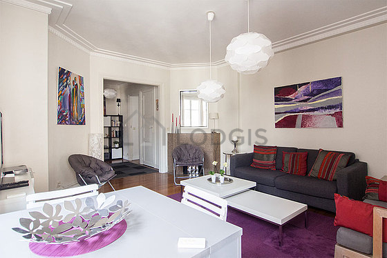 Quiet living room furnished with 1 sofabed(s) of 140cm, tv, dvd player, 2 armchair(s)