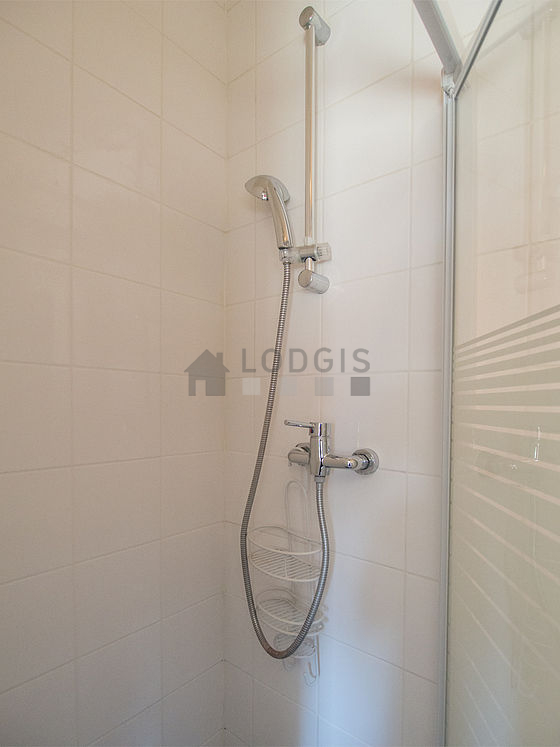 Beautiful bathroom with tile floor