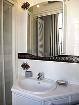 Apartment Paris 3° - Bathroom