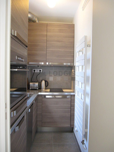 Great kitchen with tile floor