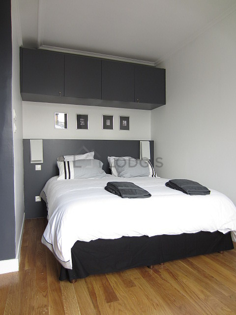 Bedroom with double-glazed windows facing the courtyard
