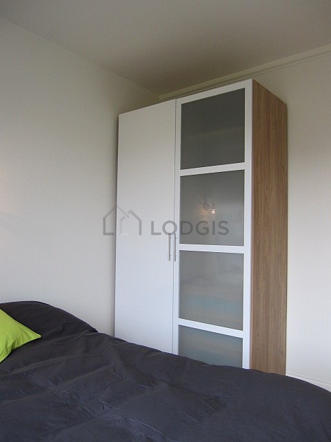 Chambre pour 2 personnes équipée de 1 lit(s) de 140cm